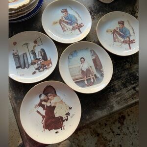 Vintage Illustrated Decorative Wall Plates - Norman Rockwell
